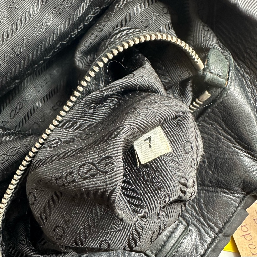 Authentic Prada - Picture 6 of 11